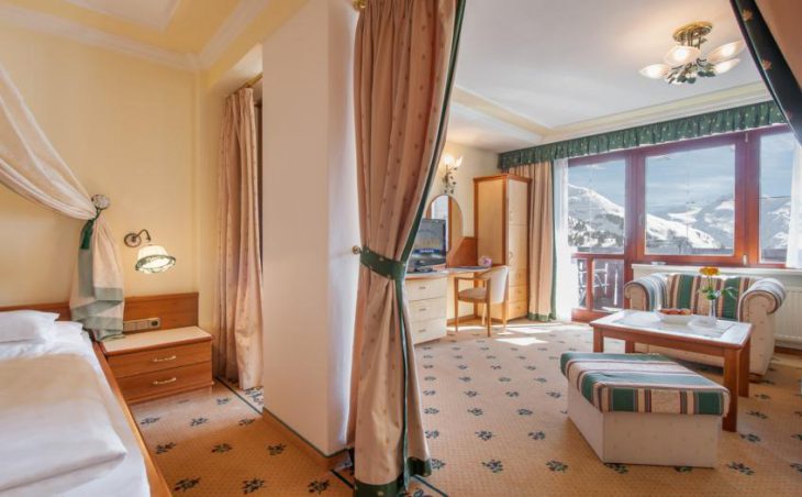 Hotel Alpina Deluxe Resort, Obergurgl, Bedroom Lounge